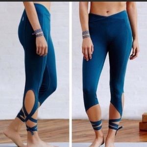 Free People Movement Turnout Wrap Leggings Blue Green Teal sz XS